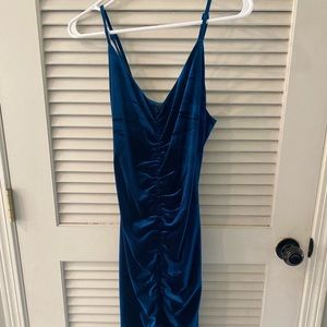 Lulu’s blue velvet midi party dress, size medium